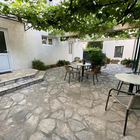 Guesthouse Tri Palme Becici  Bagian luar foto