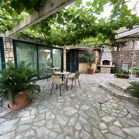 Guesthouse Tri Palme Becici  Bagian luar foto