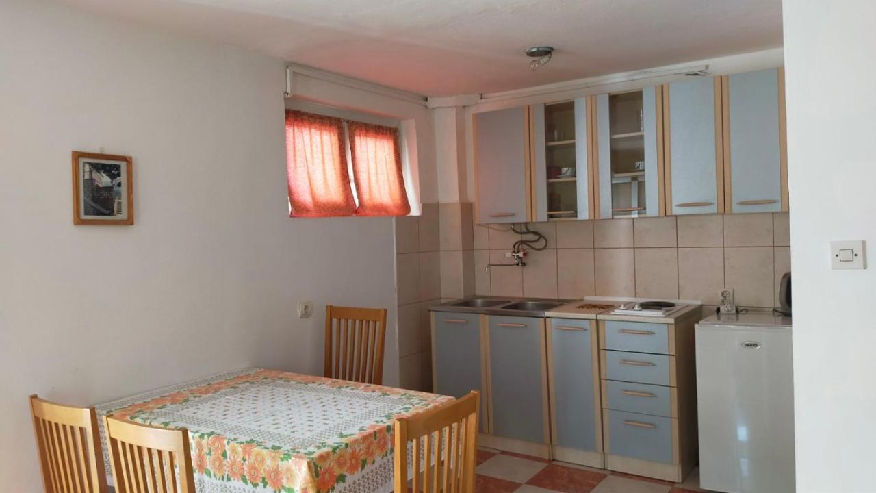 Guesthouse Tri Palme Becici  Bagian luar foto