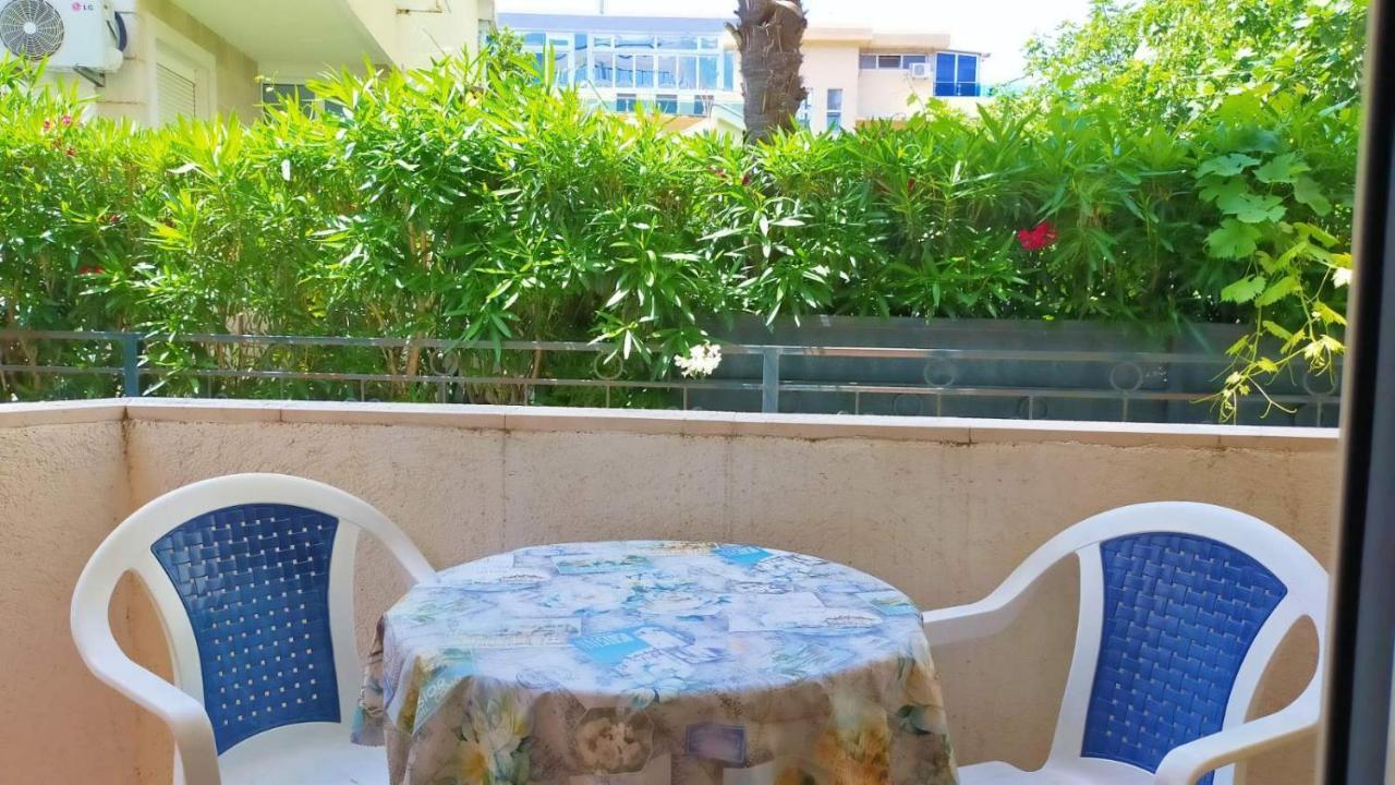 Guesthouse Tri Palme Becici  Bagian luar foto
