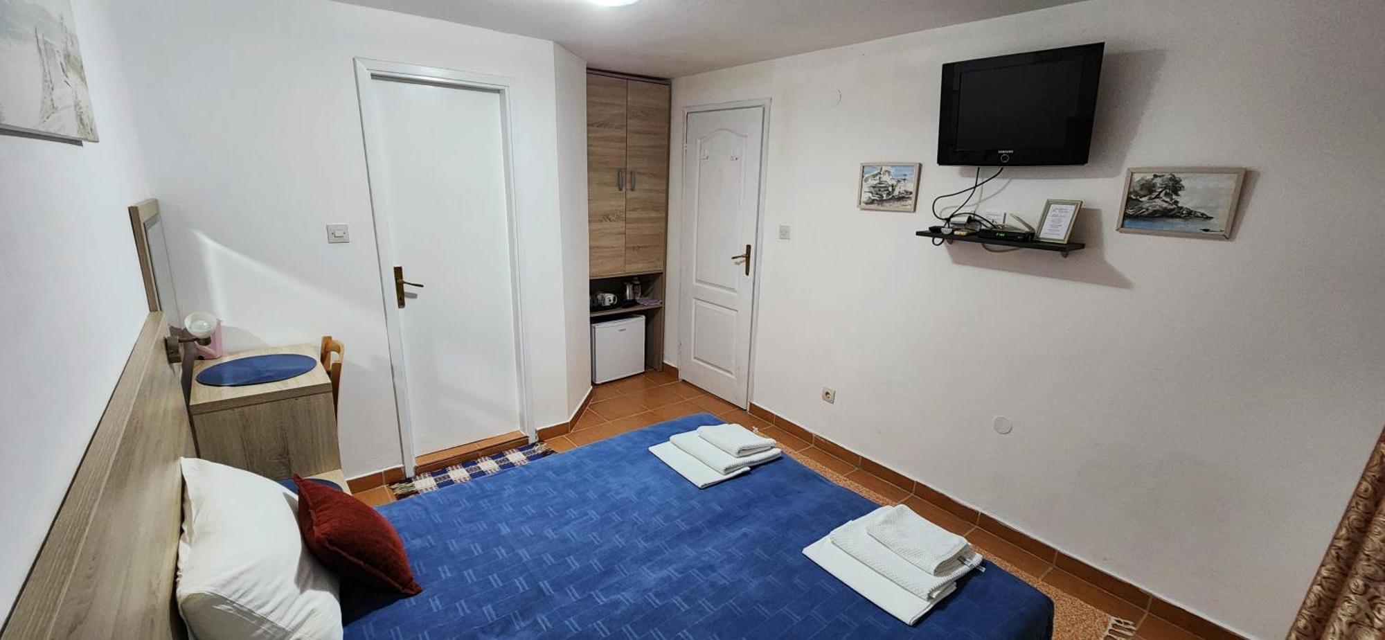 Guesthouse Tri Palme Becici  Bagian luar foto